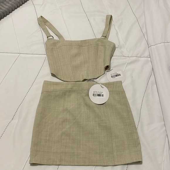 NWT- Princess Polly- 2 piece Josie beige crop top size 0 & skirt size 0 - Picture 4 of 11